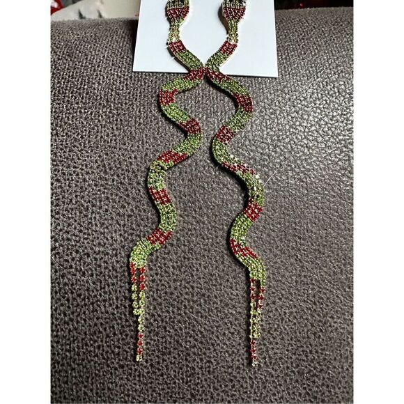 Betsy Johnson whimsical snake linear drop earrings, made with cut glass and gems - Picture 10 of 11